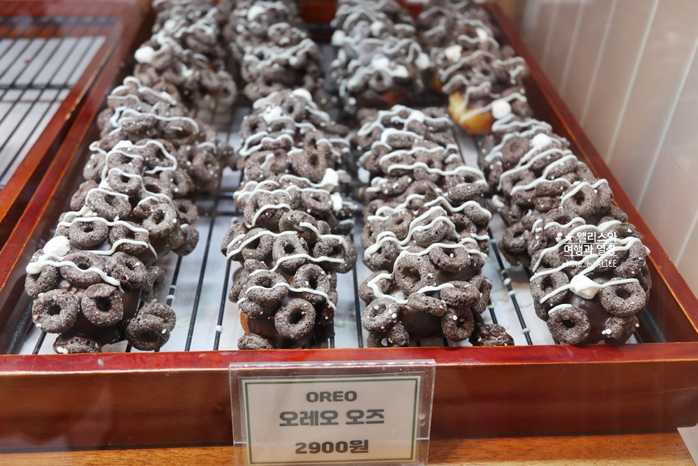 홍대 디저트 맛집, 꽈페 꽈배기 종류 가격 후기 - 내 사랑 디저트 가게