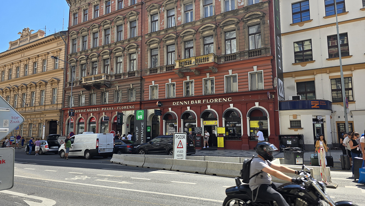 프라하 버스 터미널