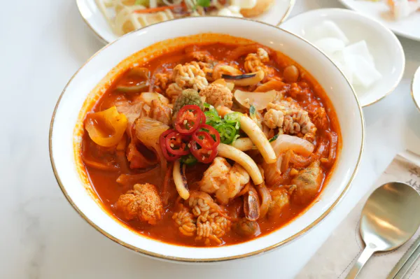 고수의 부엌 알곤이짬뽕 15000