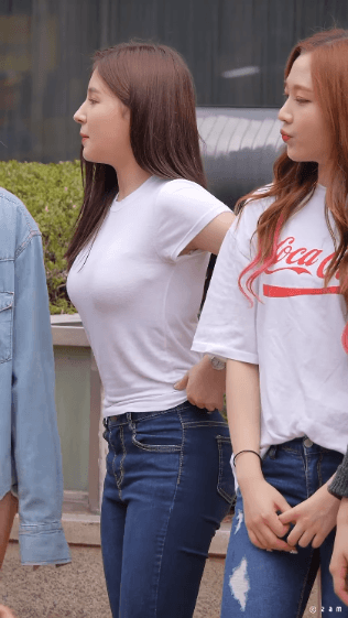 낸시 청바지 몸매