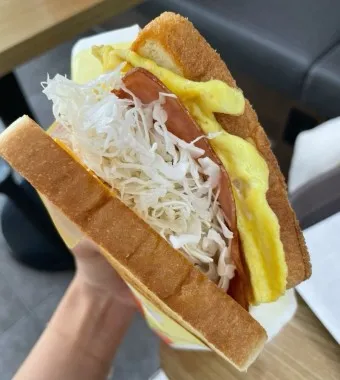 이삭토스트 메뉴 가격 소스 칼로리 추천 햄치즈_18