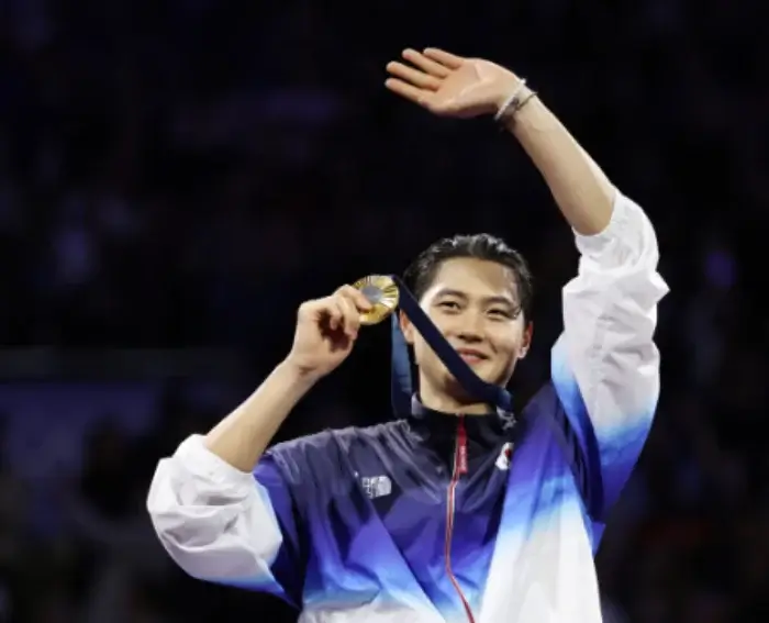 2024-파리올림픽-오상욱-선수-금메달