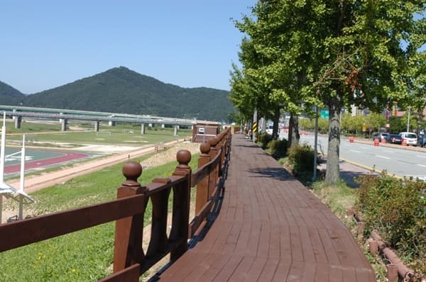 공주 금강 산책길, 걸음마다 쌓이는 힐링의 시간