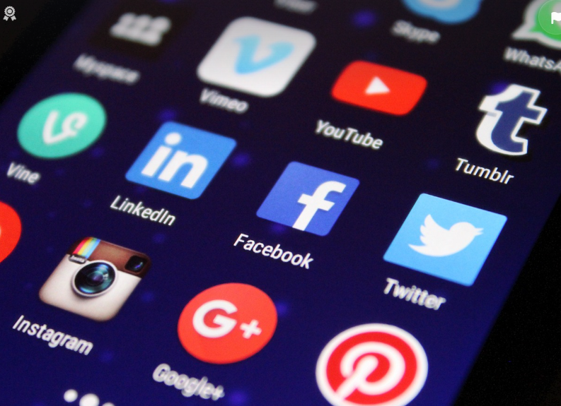 소셜 미디어와 심리: 응용심리학의 관점