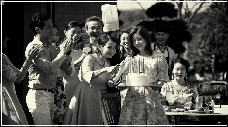 영화-기생충-파티중
