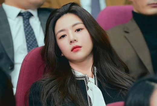 고윤정 프로필 나이 고향 학력 배우 경력 인스타