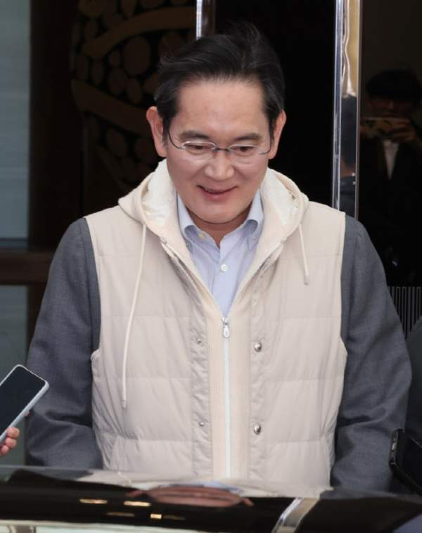 삼성家 상속세 완납: 12조 국가 세입 압도한 사상 최대 규모와 1조 사회환원의 경제적 가치 분석
