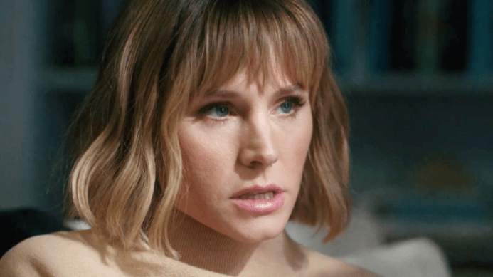 이야기 하는 여성의 모습