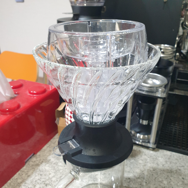 하리오 스위치와 드립 어시스트 레시피 Feat. 커피 익스플로러