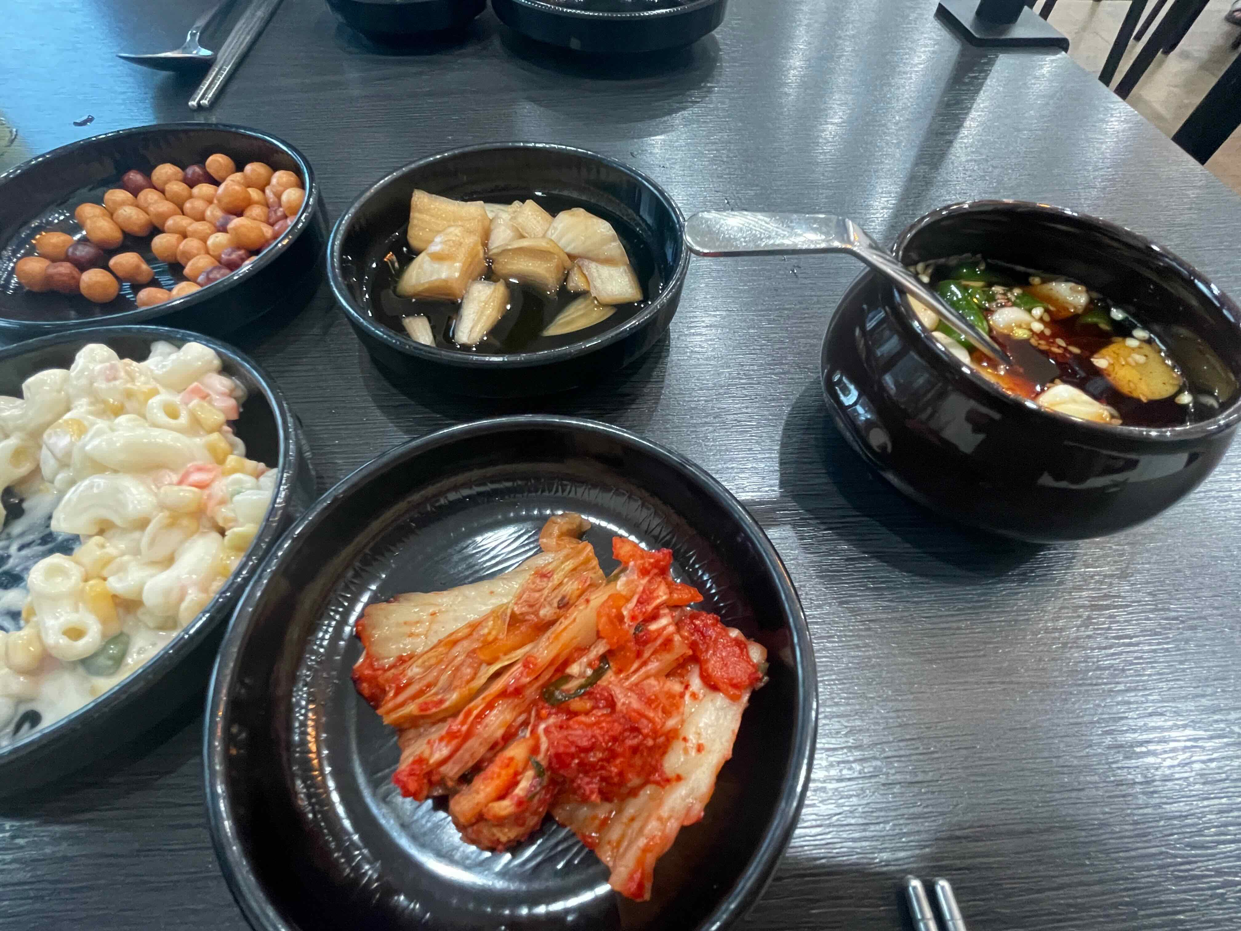 김치 및 밑반찬