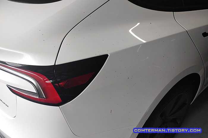 주차장 페인트 튀김 사고