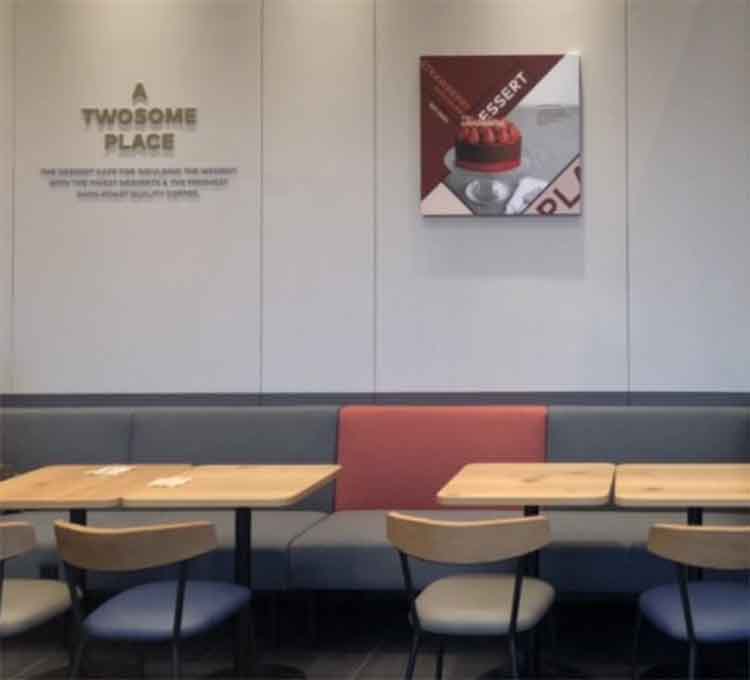 투썸 플레이스 매장 내부