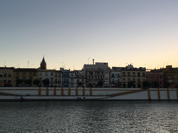 황금의탑 (Torre del Oro)