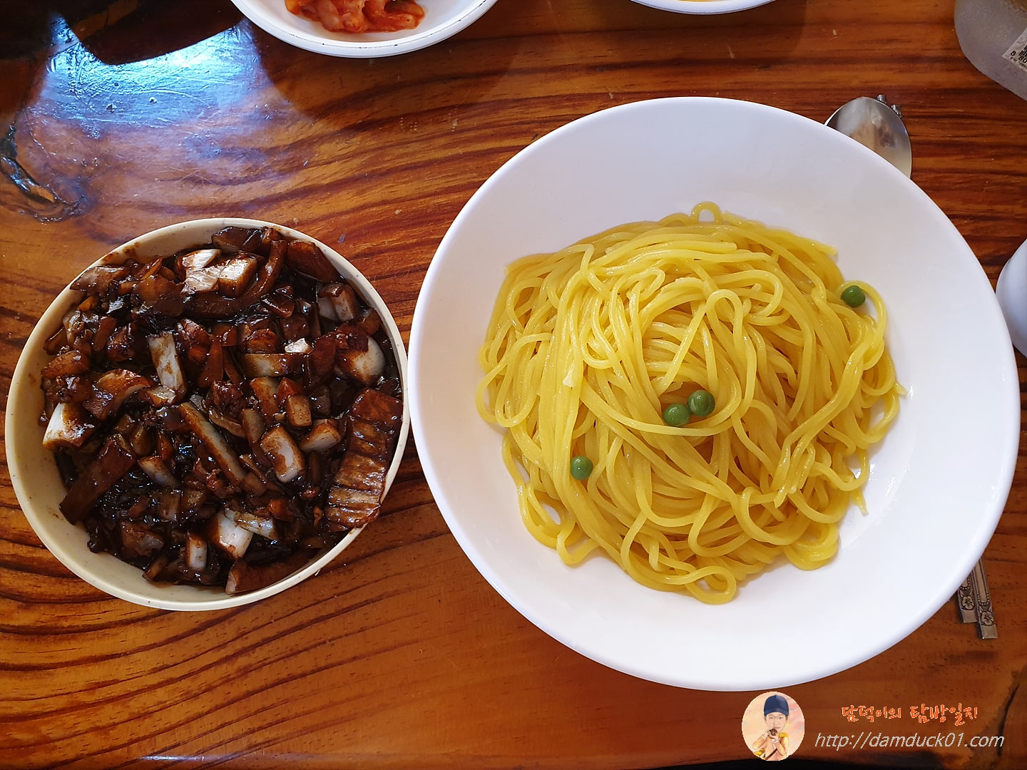 만석궁 유니짜장