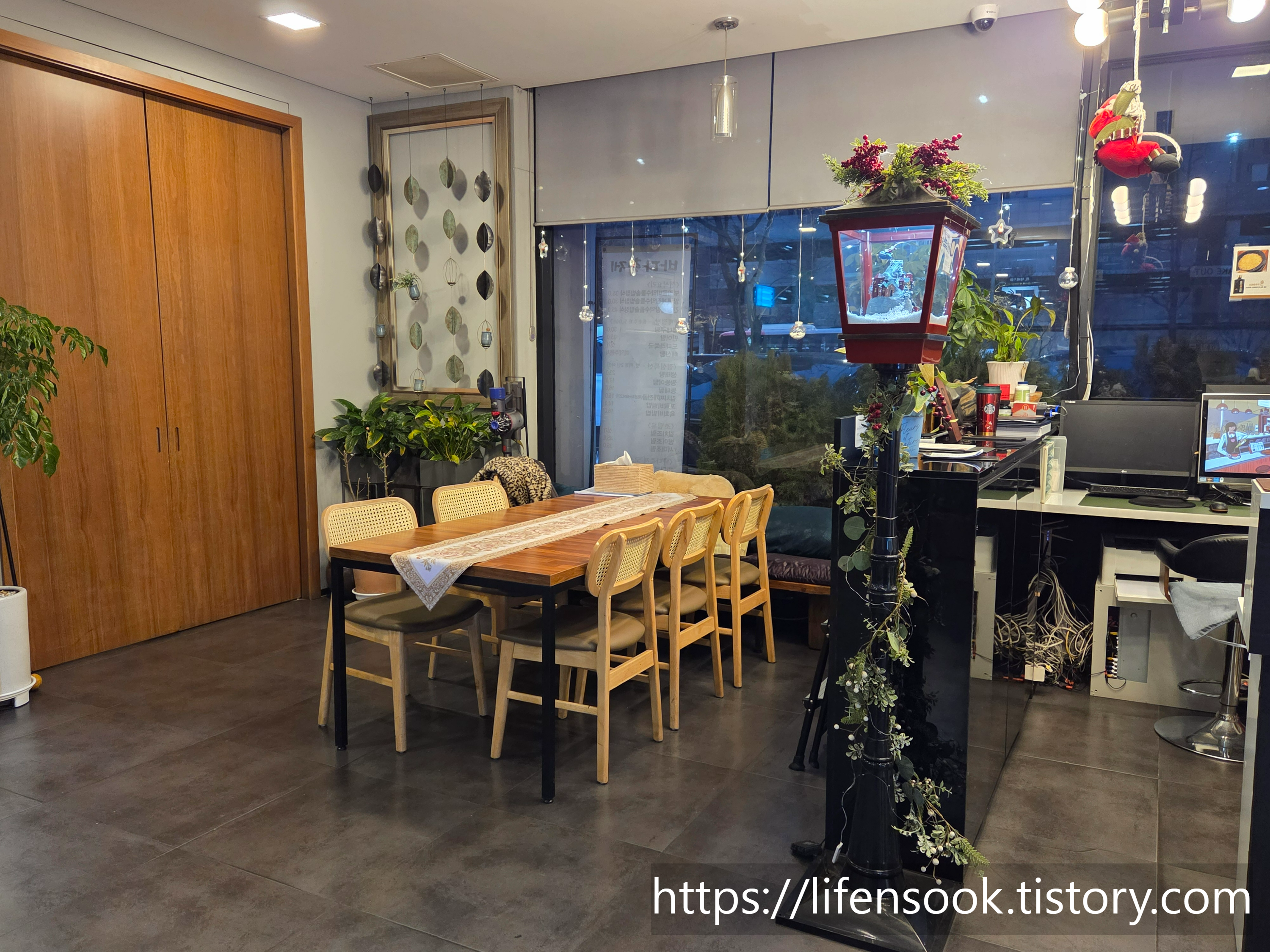 바다축제 내부 1