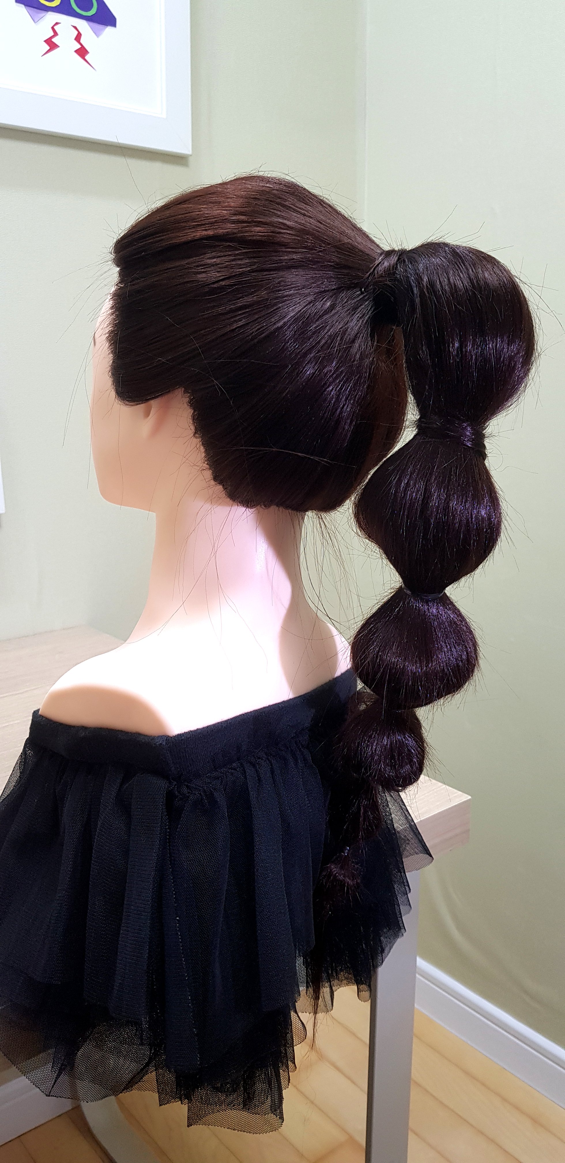 크리스마스 파티와 연말 모임에 어울리는 헤어스타일