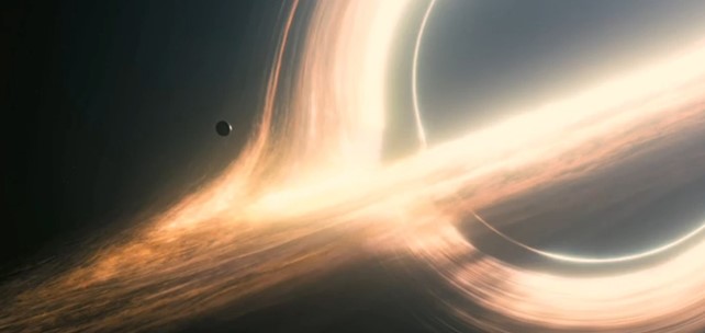 인터스텔라속 블랙홀 장면