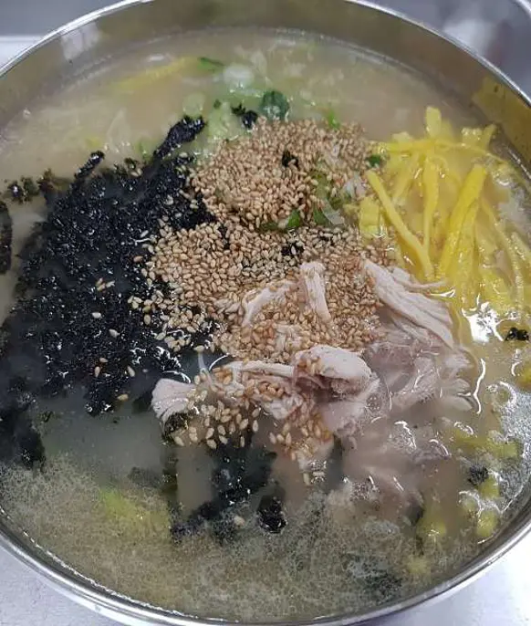 예가네닭칼국수