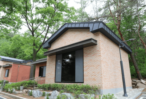 충주 봉황 자연휴양림