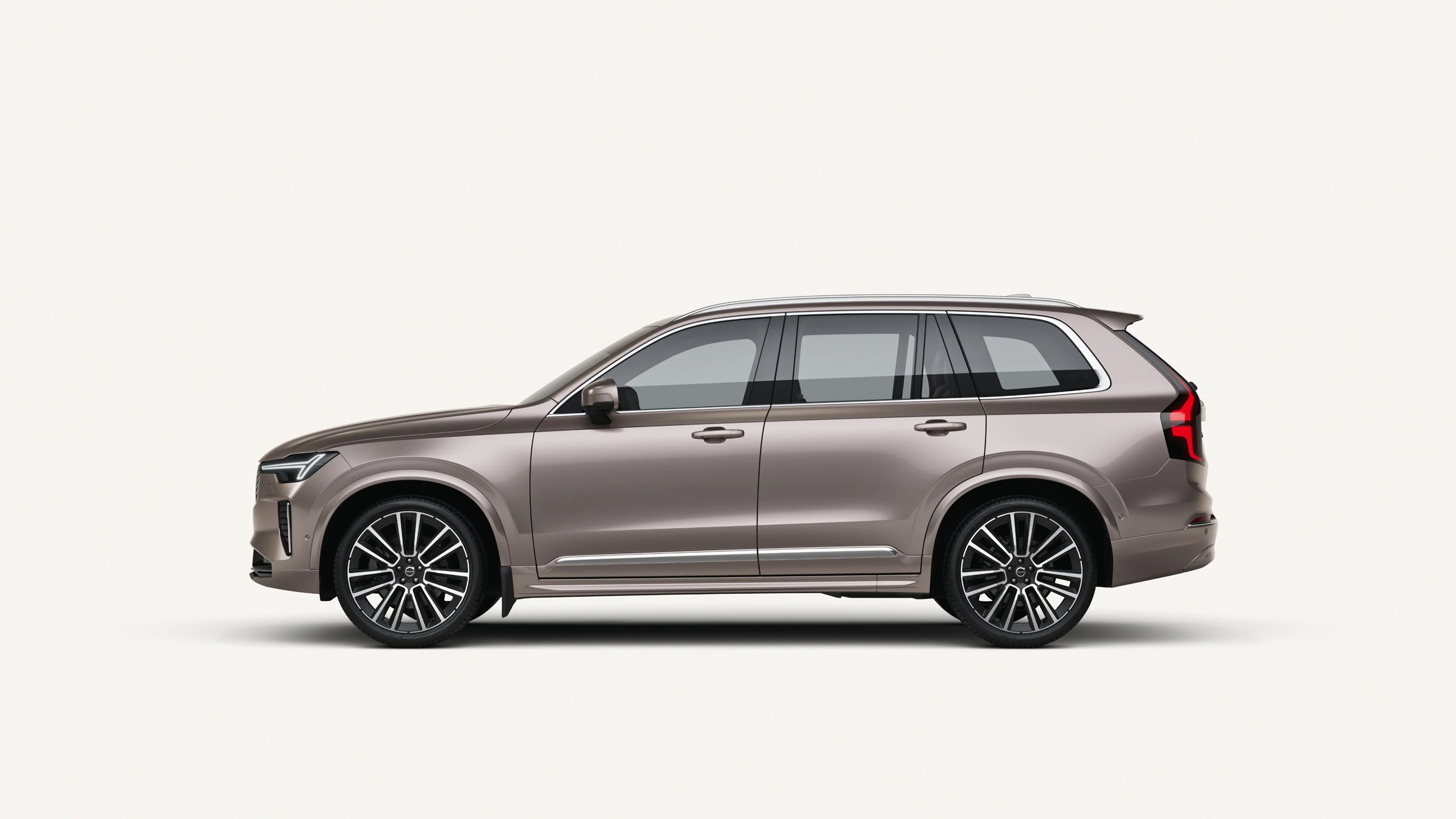 볼보 신형 XC90.