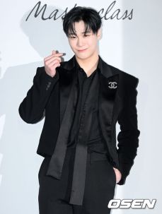 아스트로 문빈