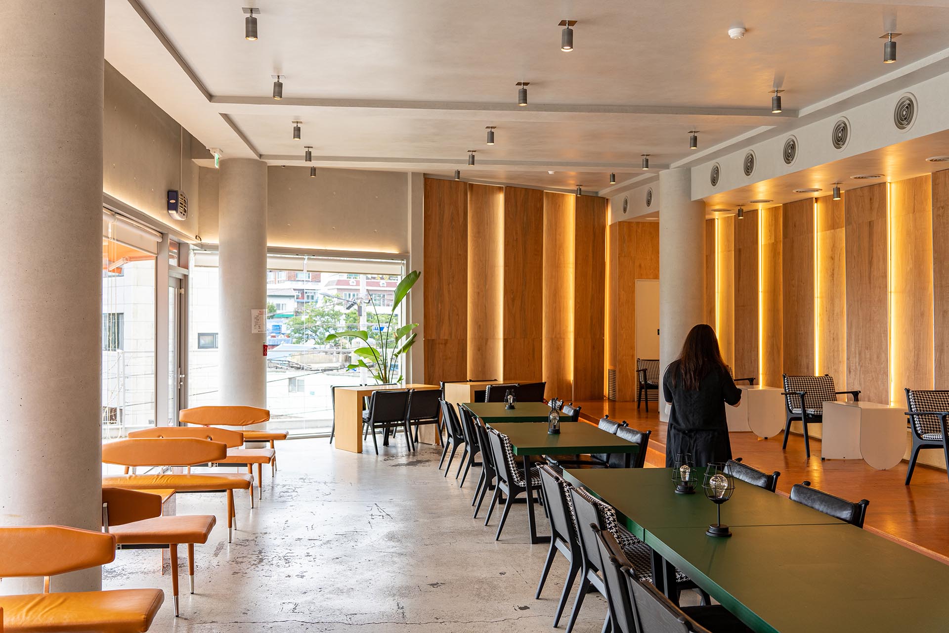 헤이든 신씨어 본관 2층