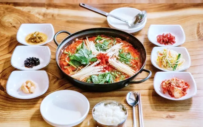 고향노포 붕어찜 메기 매운탕 경기도 광주 팔당호 퇴촌 맛집