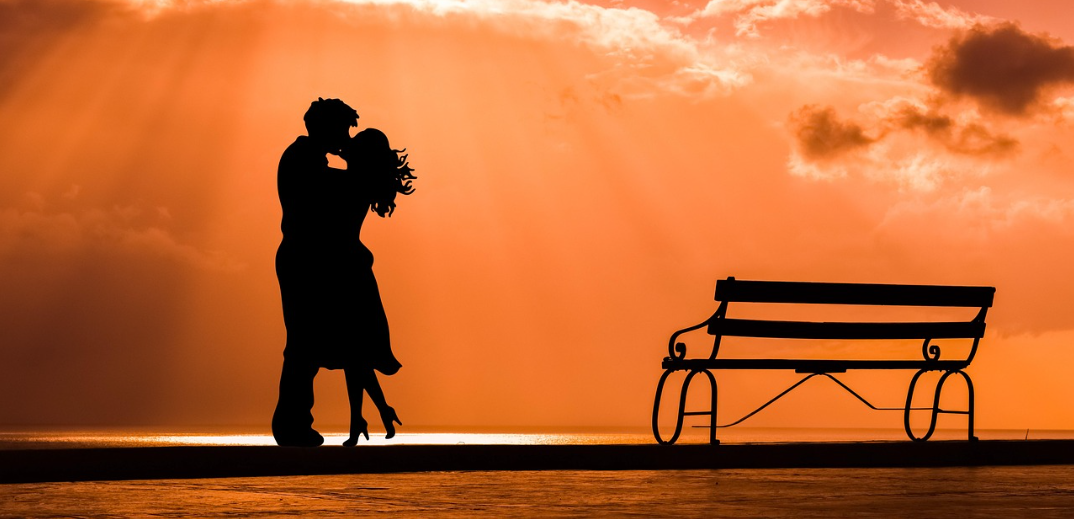 이성과 키스하는 꿈 해몽