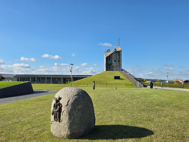 당진 선리성지. 넓은 들판이다.