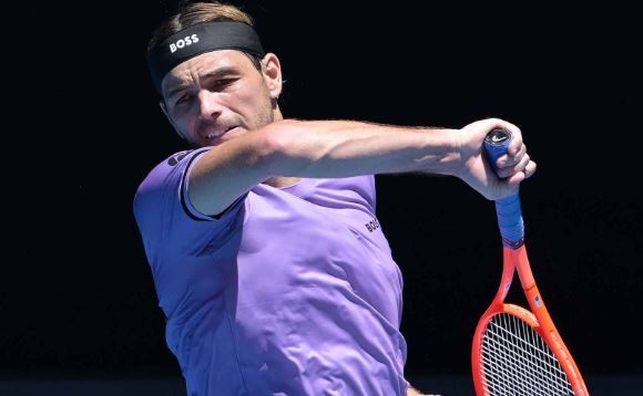 테일러 프리츠 포핸드 샷 사진