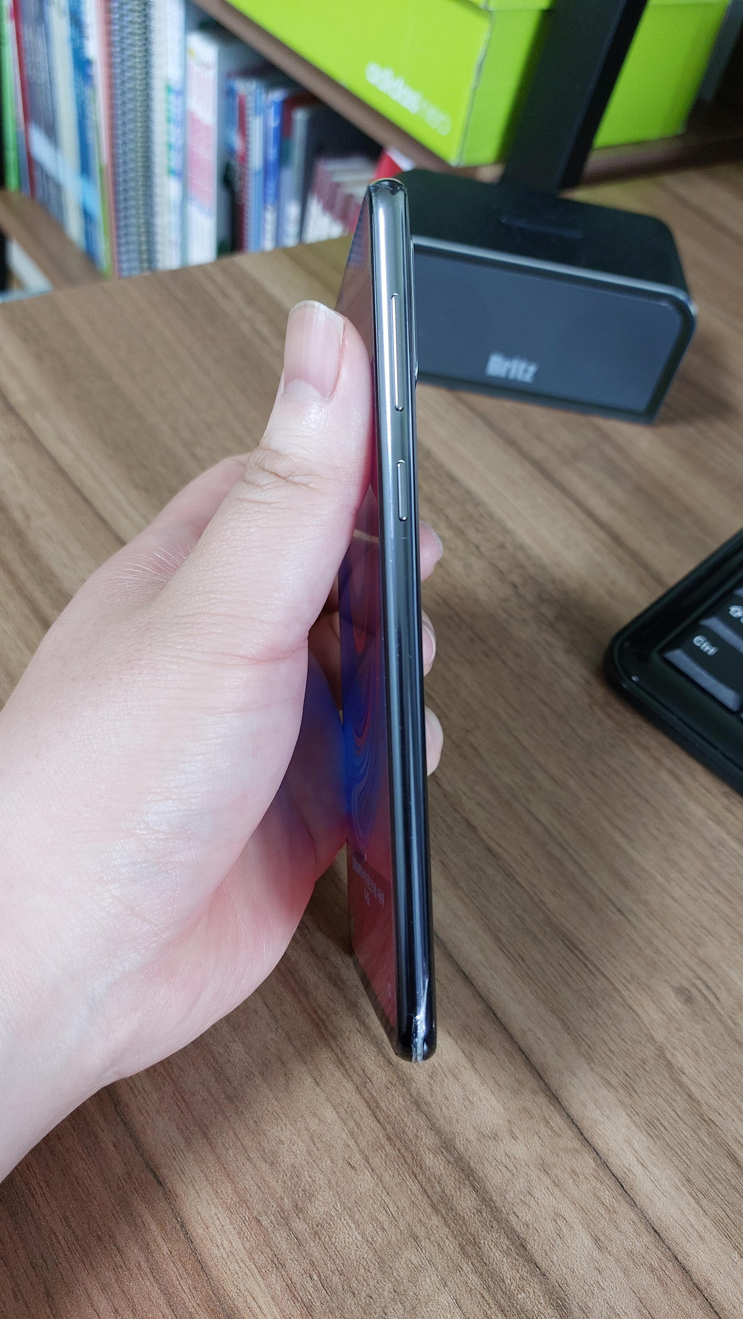 4년된 갤럭시A9PRO 측면 버튼