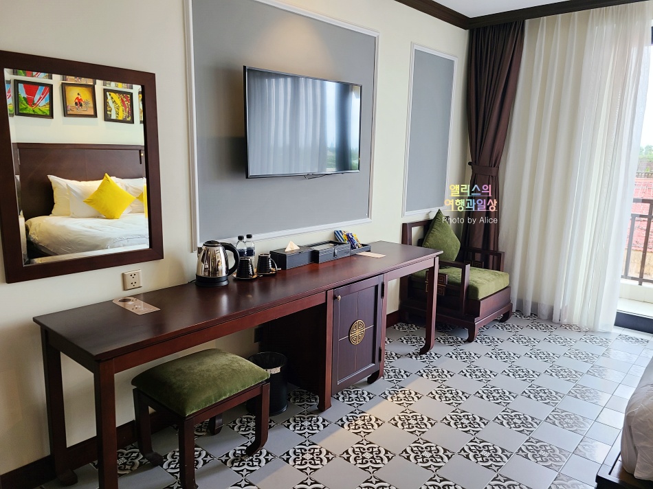 가성비 대박, 호이안 멀베리 컬렉션 실크빌리지 리조트 트렌디 프리미어룸 발코니 솔직후기