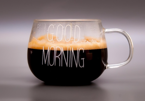 크레마가 형성된 에스프레소 컵