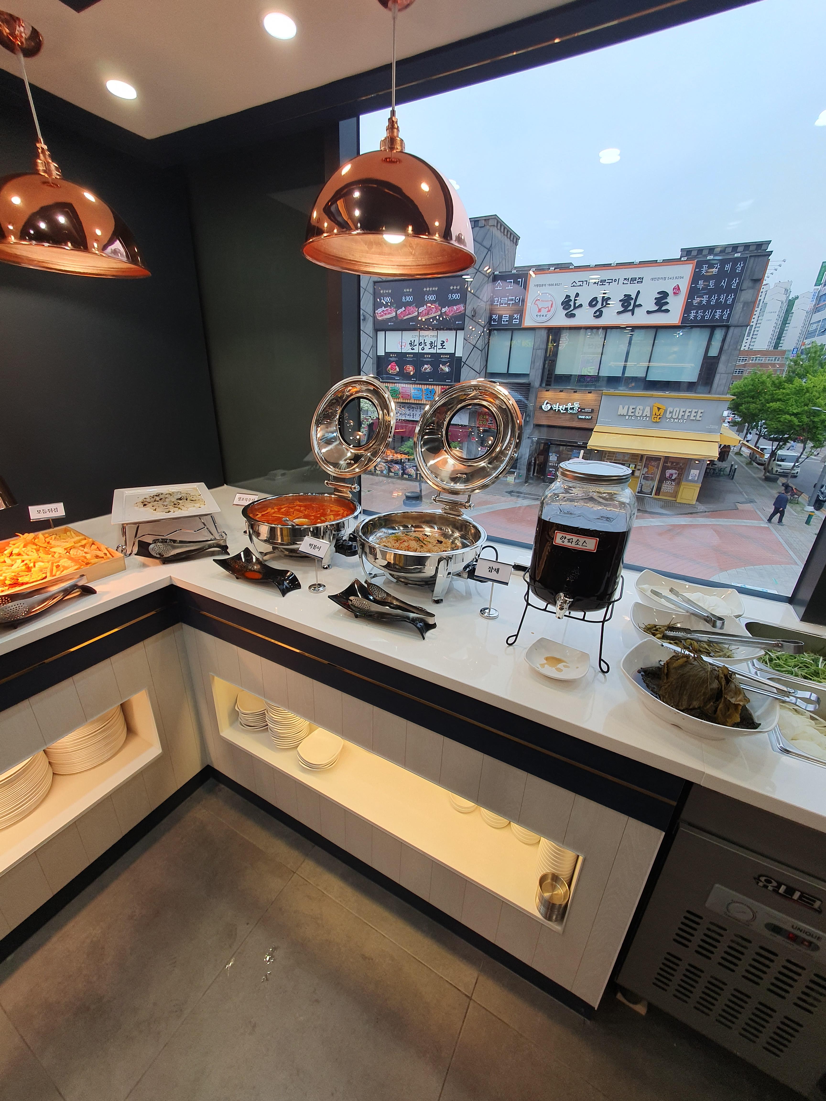 관저동 명륜진사갈비 샐러드바