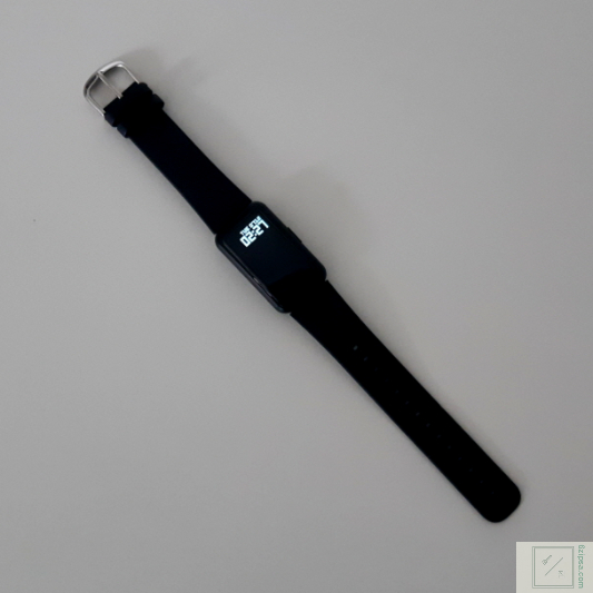 워치페이스로 시간만 표시되게 나온 이미지 입니다.