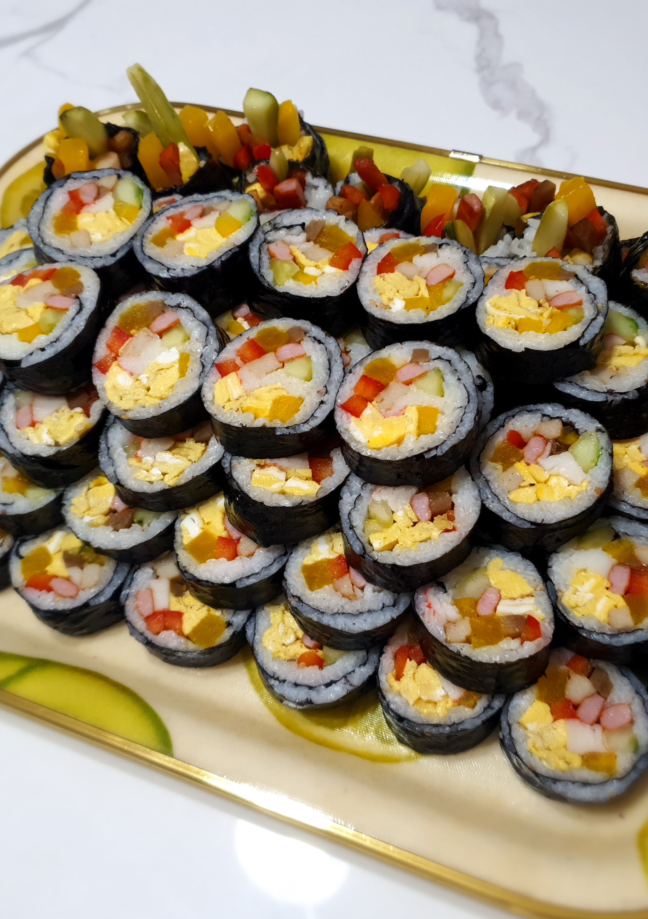 파프리카-넣고-김밥-만들어보세요.