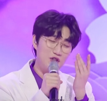 첫 정 공훈 노래듣기 가사(불타는 장미단)