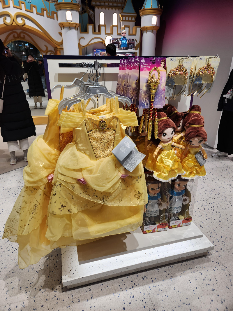 김포현대프리미엄아울렛 디즈니스토어 공주옷