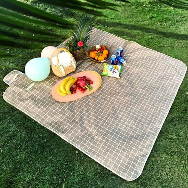 캠핑용품 추천 감성 폴딩박스 방수 돗자리