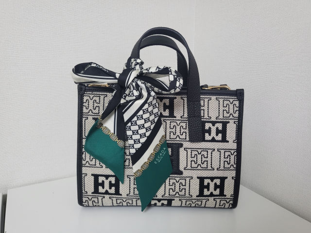 에스까다 자카드 토트백 블랙 후기