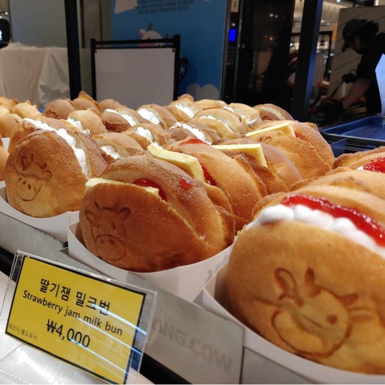 수원 팝업스토어 추천, 이스터에그 플라잉카우 밀크번 한정 판매 현장