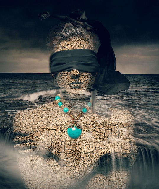 뱀에게 쫓기는 꿈 해몽 풀이