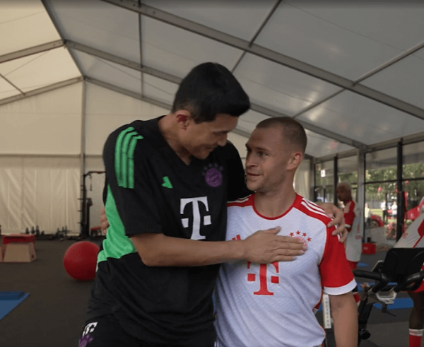 뮌헨 홈페이지 김민재 관련 사진입니다.