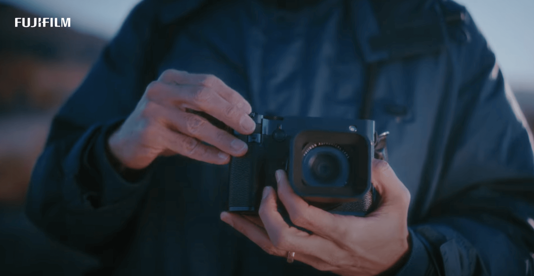 Fujifilm GFX100RF: 중형 포맷 센서를 품은 컴팩트 카메라