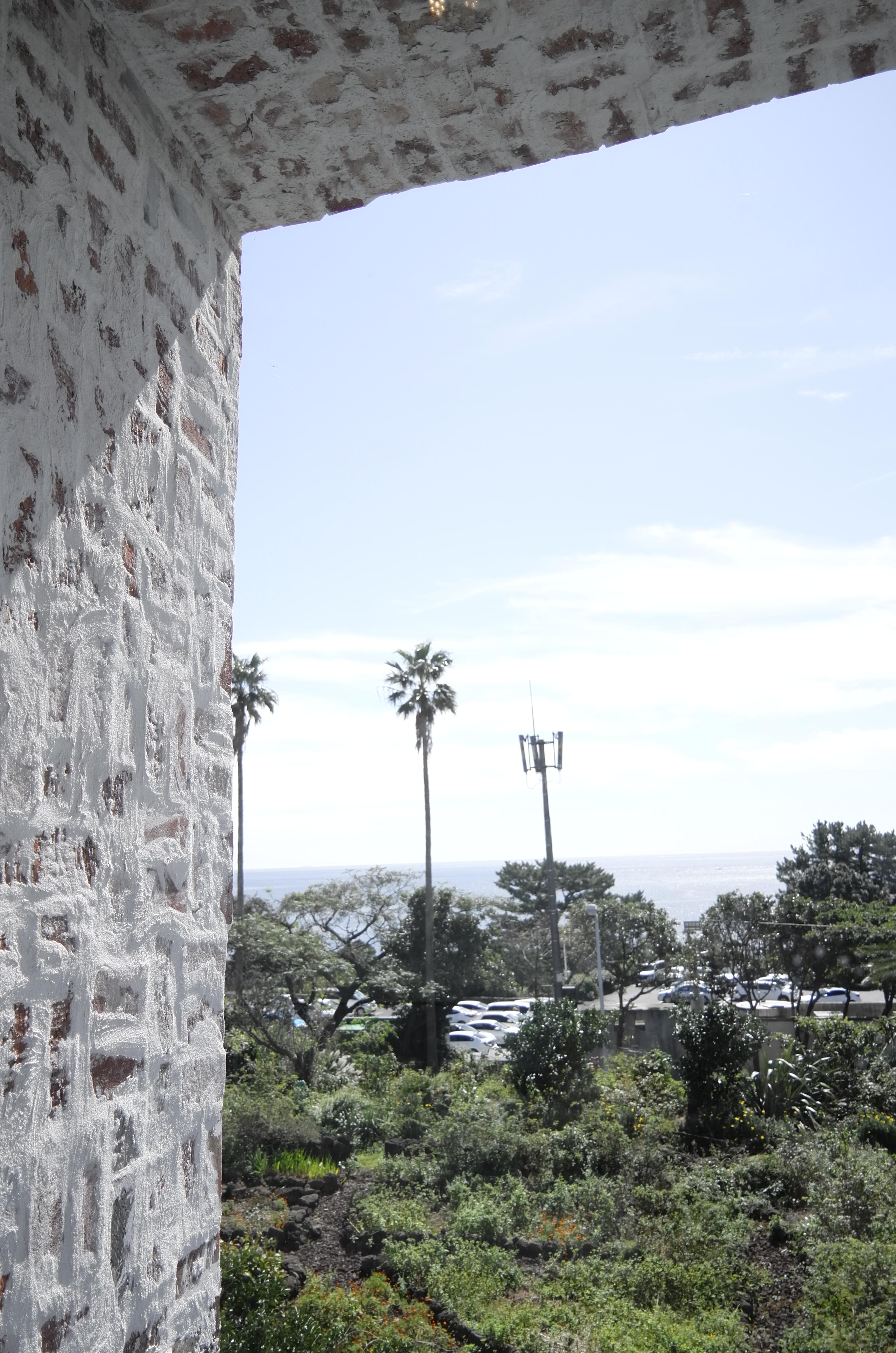 왈종미술관 베란다로 보이는 뷰