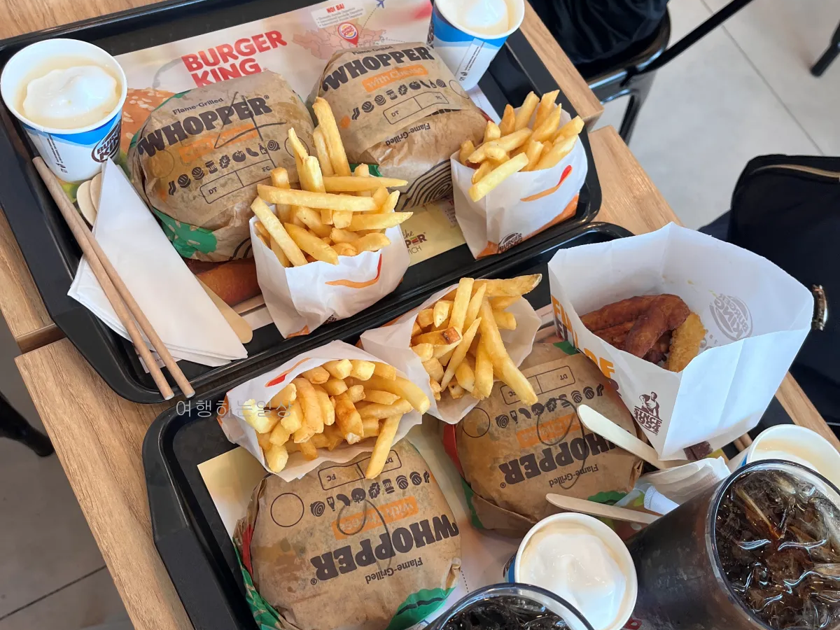가족해외여행-나트랑-깜란공항-식당-종류-10만원어치-먹은-버거킹-후기