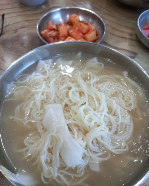 생생정보 고수의 부엌 초계비빔국수 음식점 위치