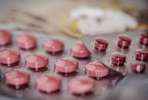 [폭염주의보] &lsquo;절대&rsquo; 차량에 두면 안 되는 6가지!