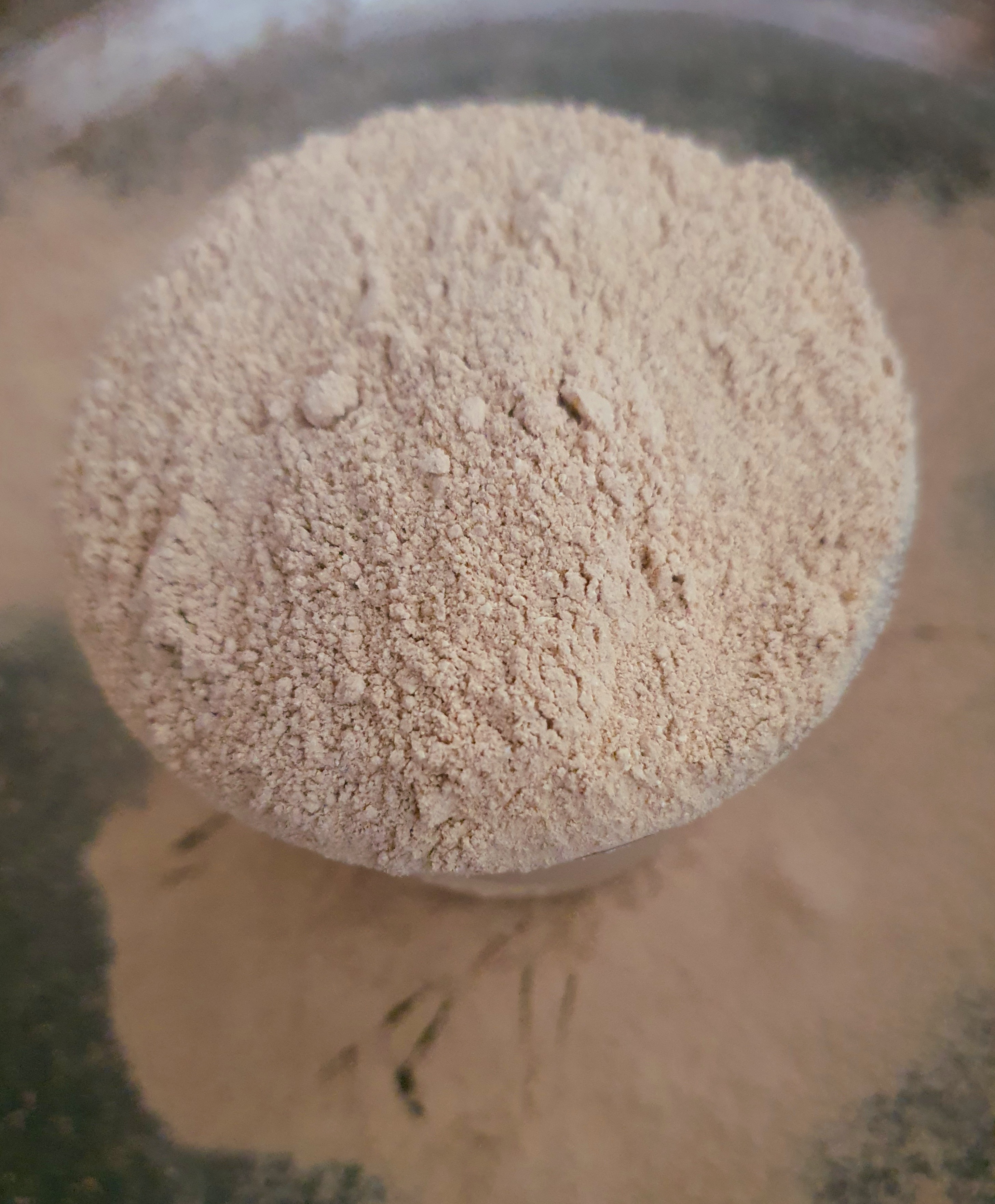 물과-도토리-가루의-비율이-중요합니다.