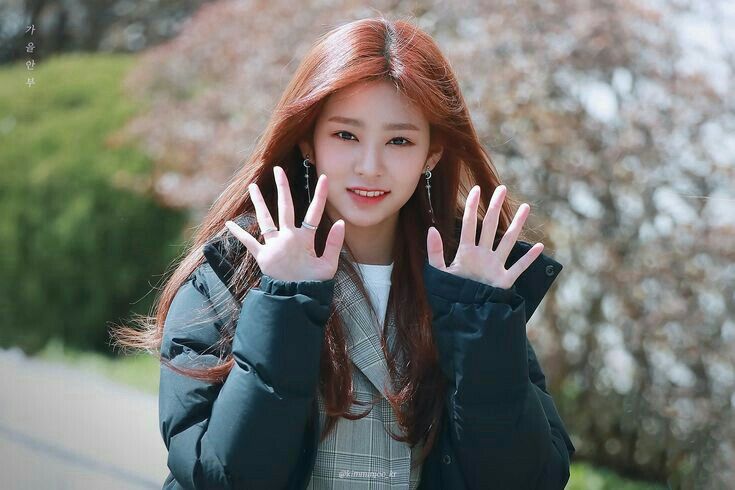 아이즈원 김민주 최애사진